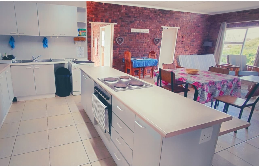 4 Bedroom Property for Sale in Oyster Bay Eastern Cape